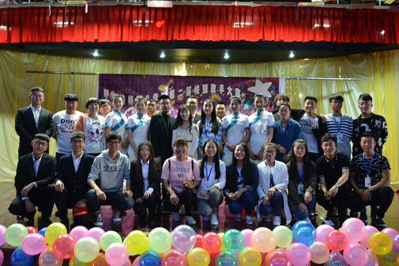 呼和浩特职业学院学生会工作人员赛后合影.JPG