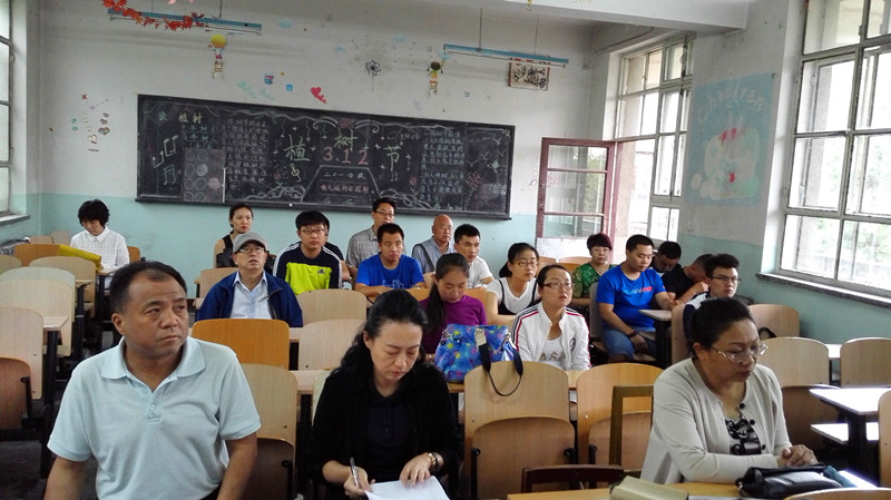 附属中专考试巡查组深入考场检查期末考试工作 (2).jpg