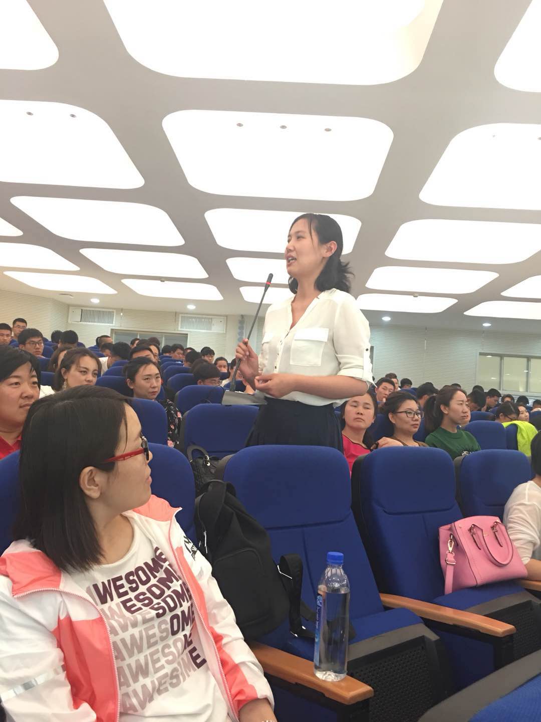 我院辅导员分享个人体会.jpg