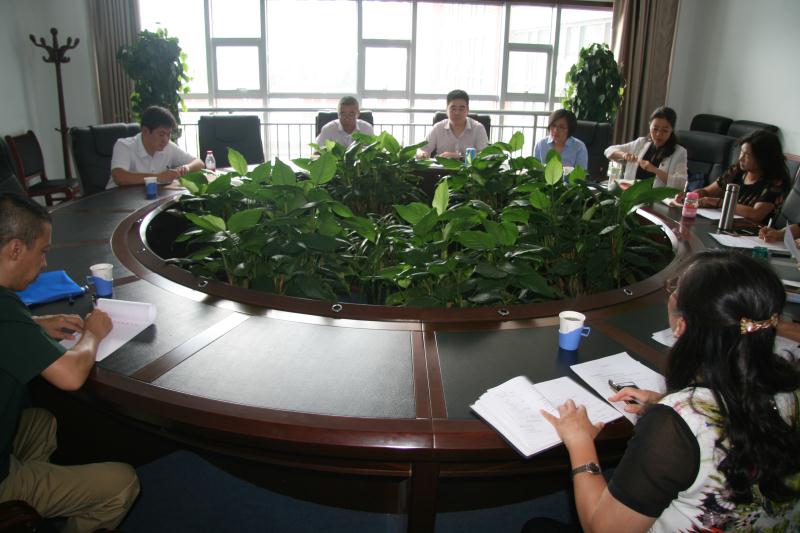 学院召开《思想道德修养与法律基础》课程资源库建设文本资源审核交流会.jpg