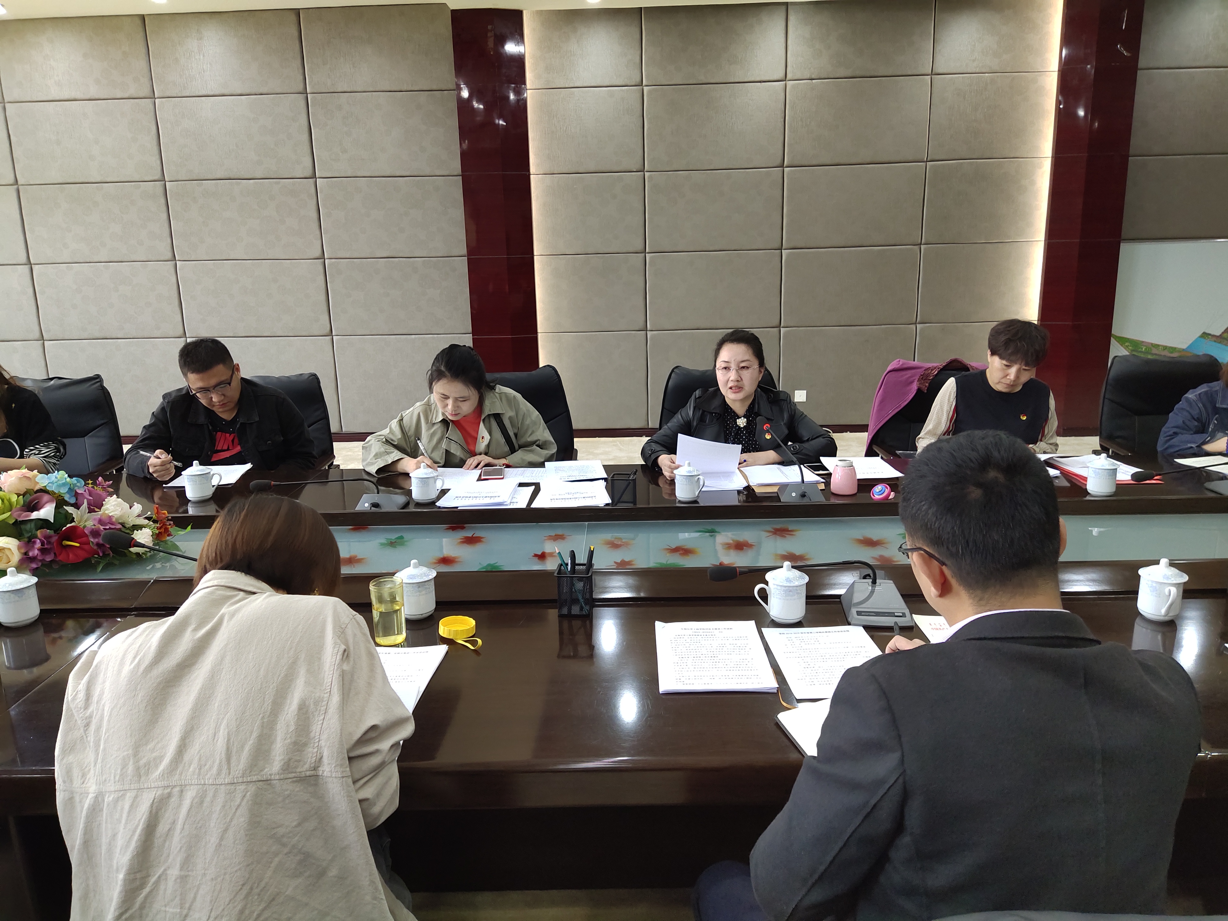 团委召开学习贯彻习近平总书记在五四运动100周年纪念大会上的重要讲话精神座谈会.jpg
