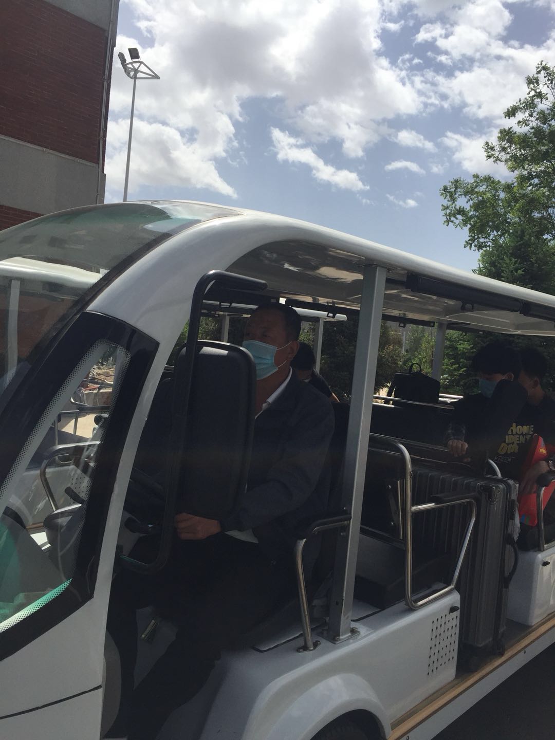 开学10（5.21）.jpg